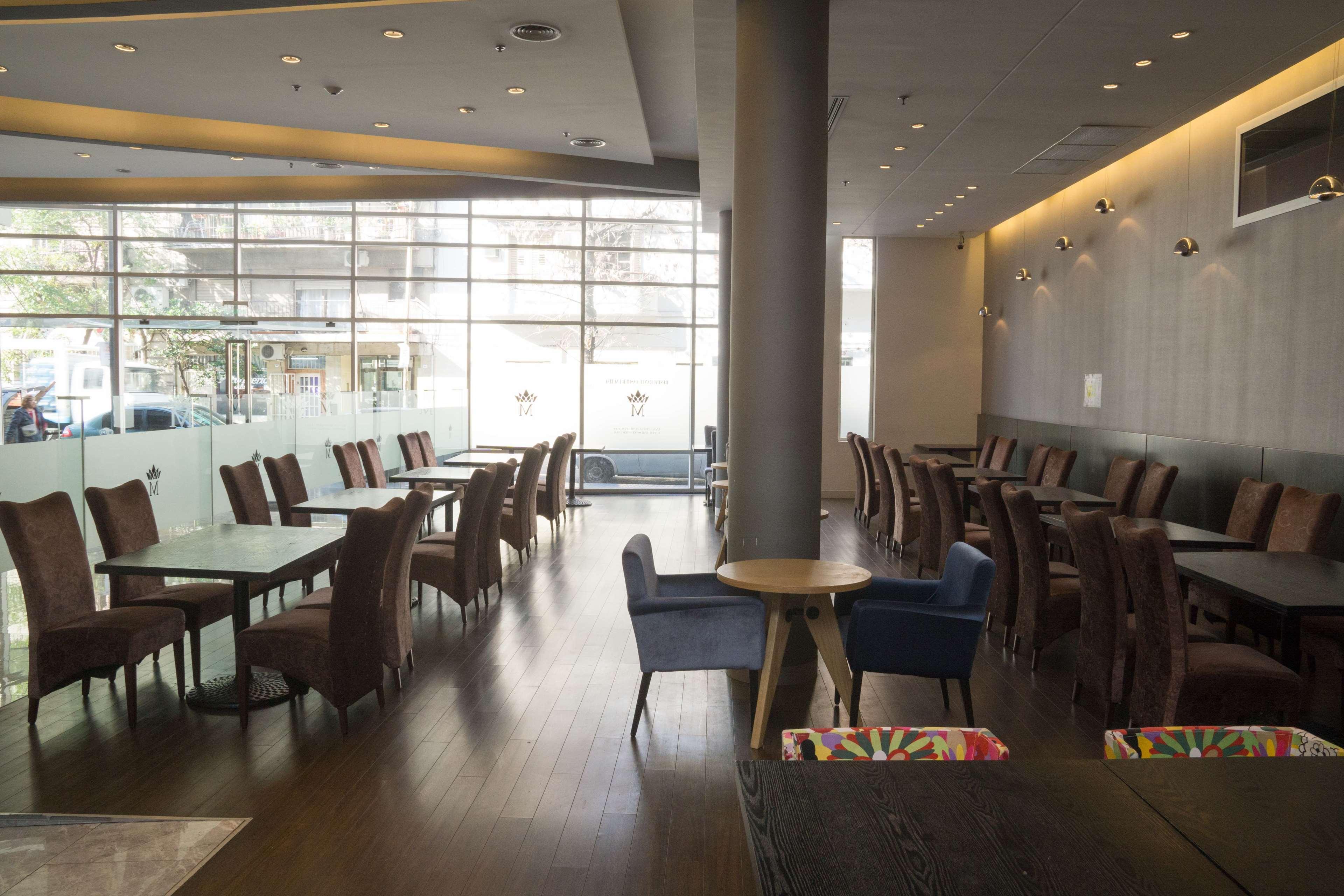 Howard Johnson Buenos Aires Abasto Exterior foto